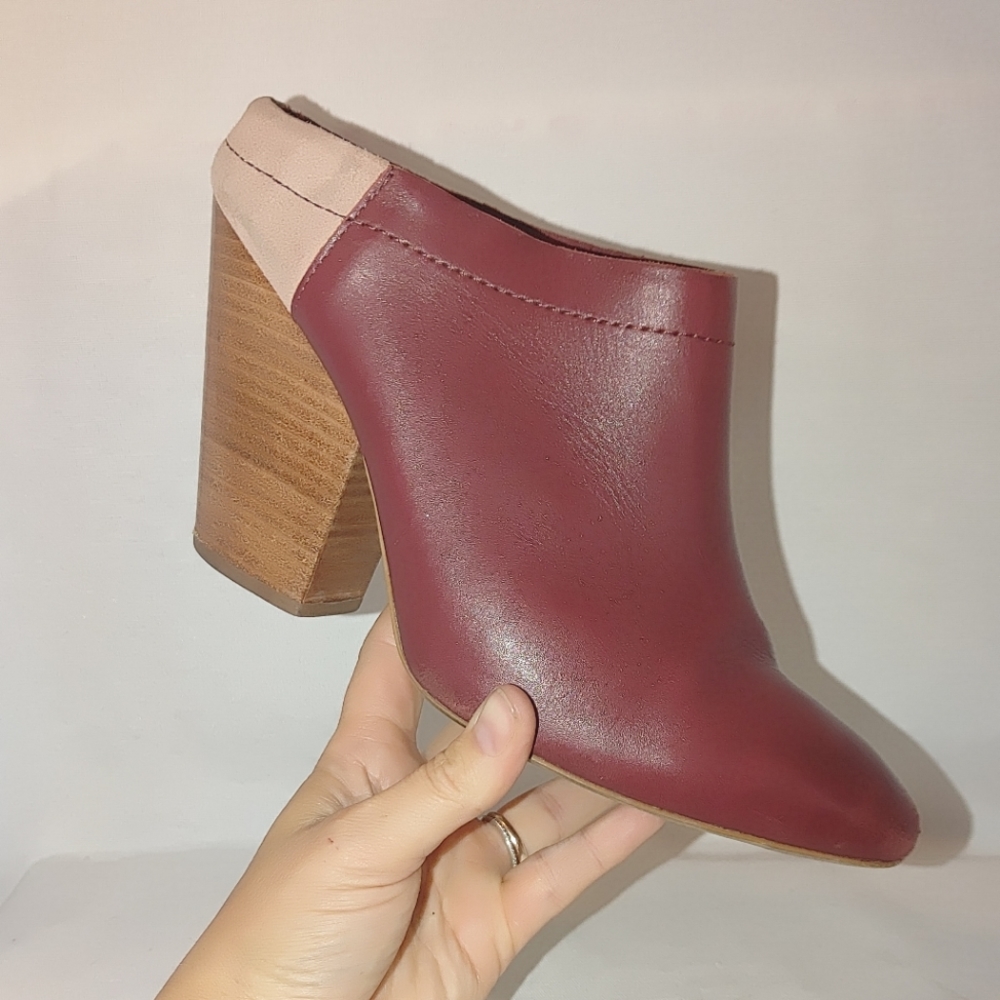 Miss Albright Anthropologie Dennis Mule Berry 9